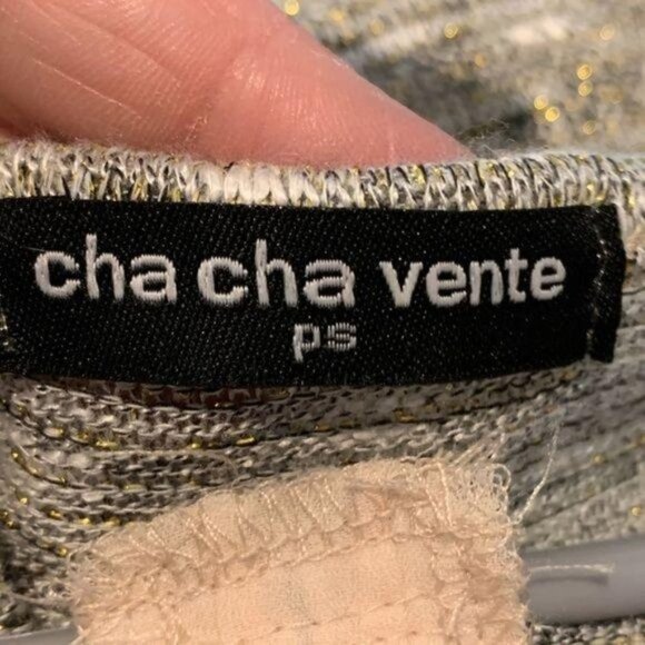 Cha Cha Vente‎ Women’s sweater, EUC, size SP - Picture 5 of 7